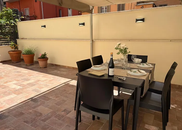 With Terrace Colosseum Apartamento Roma